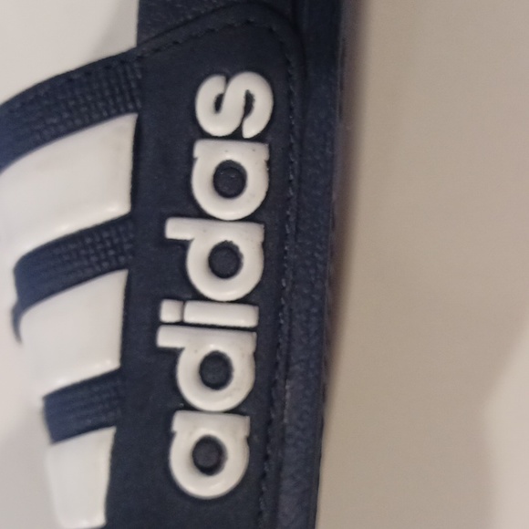 Adidas Adilette Comfort Slides - Picture 8 of 9
